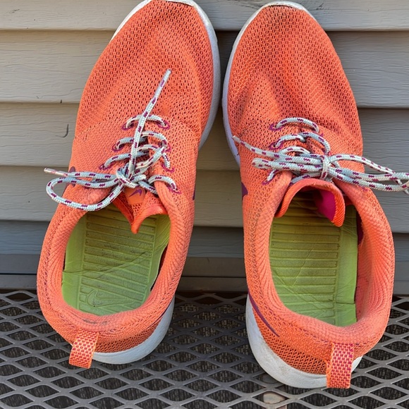 Nike athletic shoes running or other sports size 8 - Picture 8 of 9